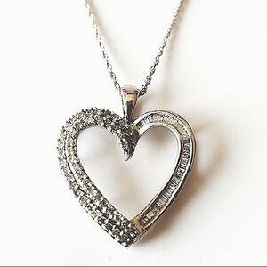 Ashcroft & Oak Diamond Large Heart Pendant Necklace Sterling Silver Classic Gift